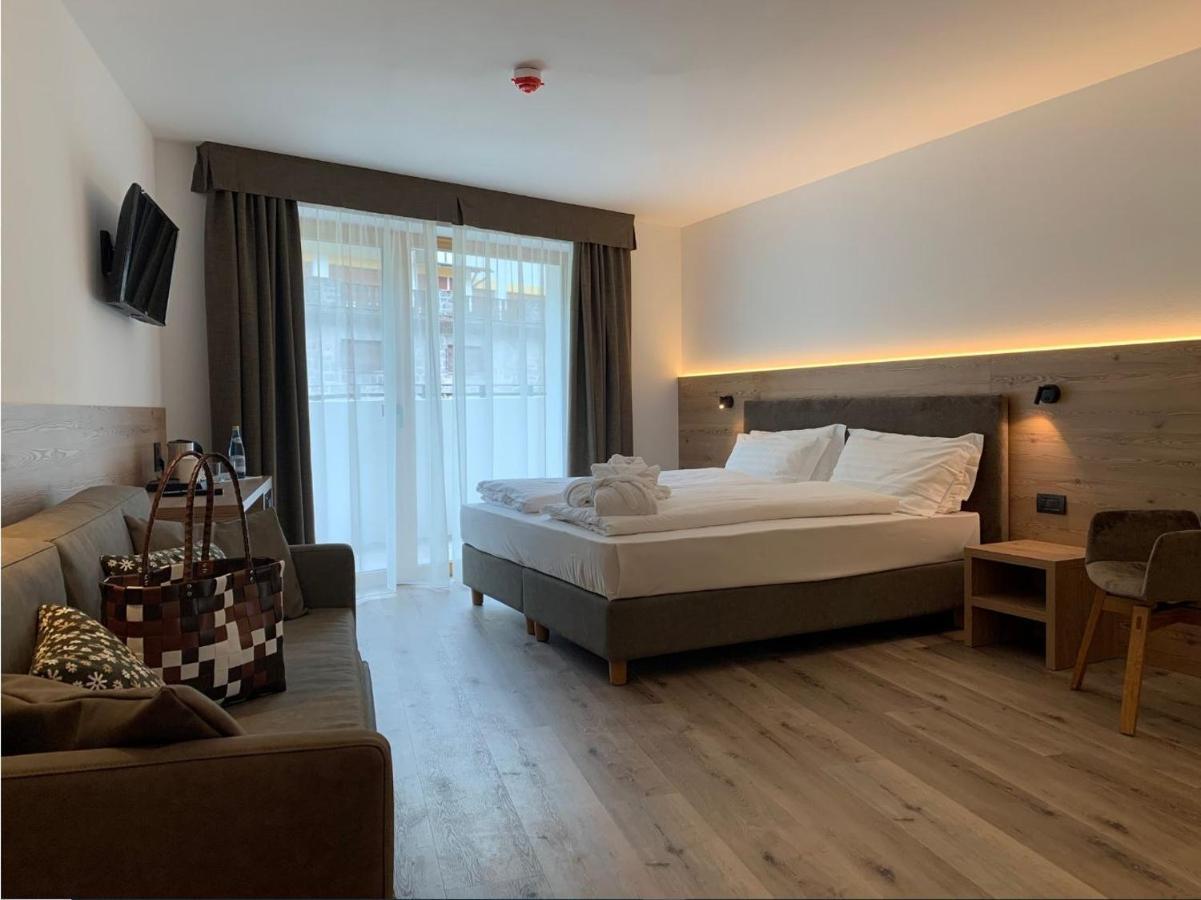 Hotel Miravalle Soraga Luaran gambar