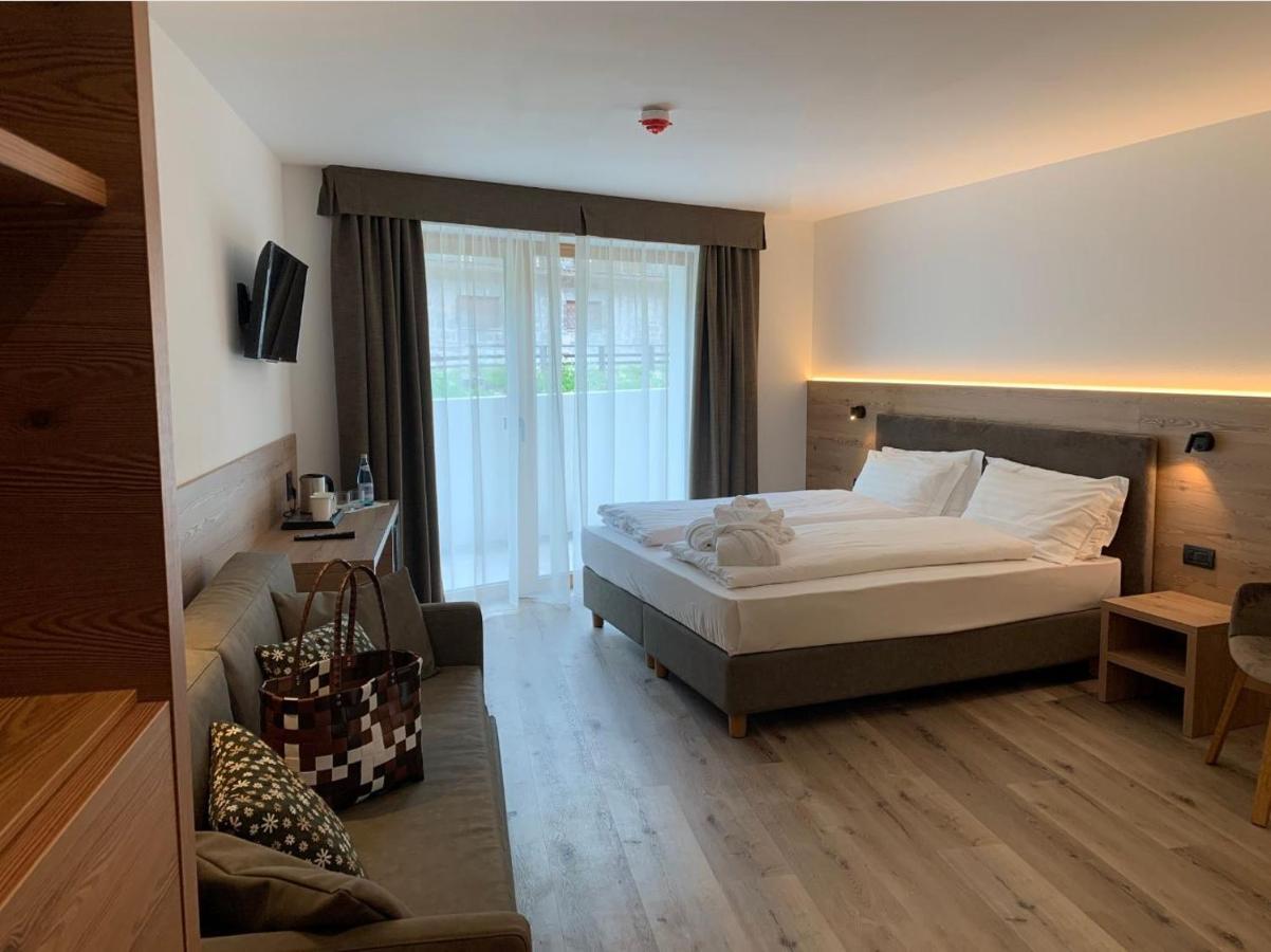 Hotel Miravalle Soraga Luaran gambar