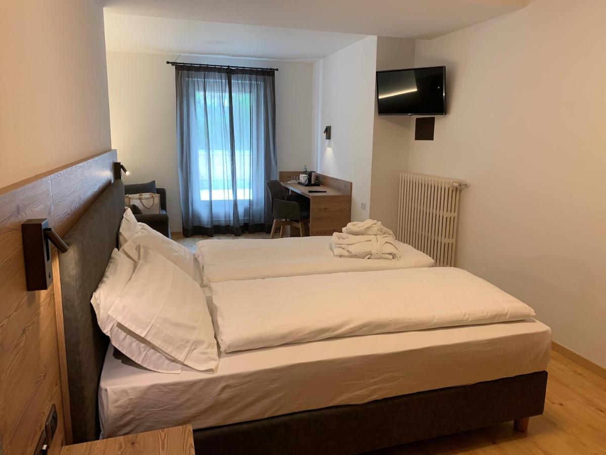 Hotel Miravalle Soraga Luaran gambar
