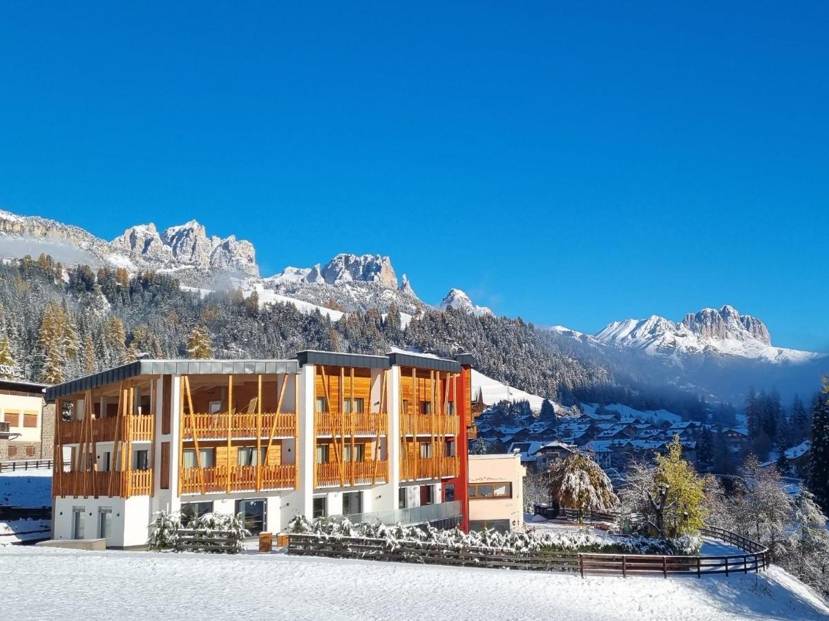 Hotel Miravalle Soraga Luaran gambar