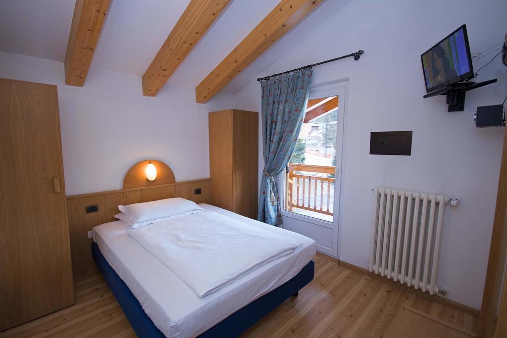 Hotel Miravalle Soraga Luaran gambar